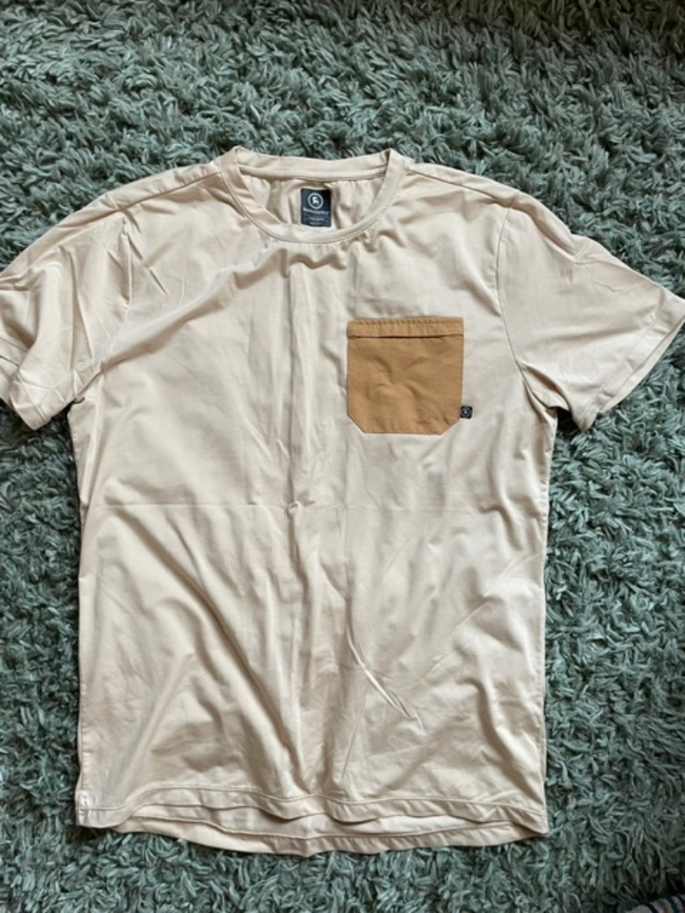 Mens tech pocket t-shirt